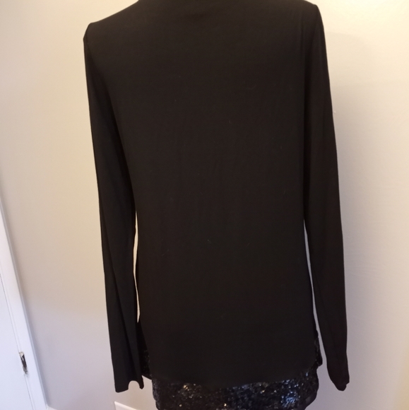 White house black market, medium, black long sleeve classy top. - Picture 2 of 3